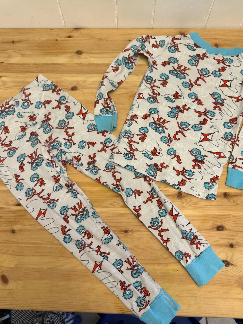 Hanna Andersson Dr Suess pajamas Jammies size 5 110 fair condition